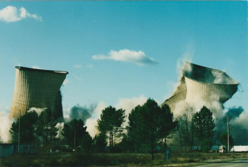 Destruction de la centrale 2.jpg