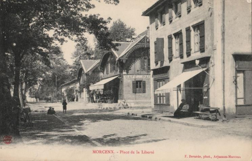 La café de la paix en 1908.jpg